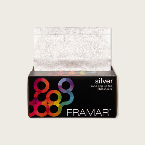 Feuilles d'aluminium argenté Framar, 250 feuilles de 6'' x 16'', matériau pour usage professionnel, image montrant les feuilles empilées