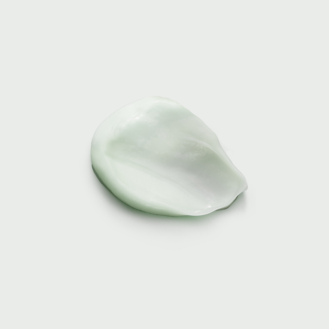 Revitalisant assouplissant pour cheveux Maria Nila True Soft avec texture crémeuse et flacon élégant.