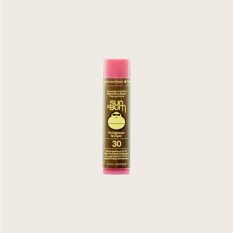 Baume à lèvres Sun Bum à écran solaire FPS30 saveur pomme grenade, naturel, hydratant et protecteur pour les lèvres.
