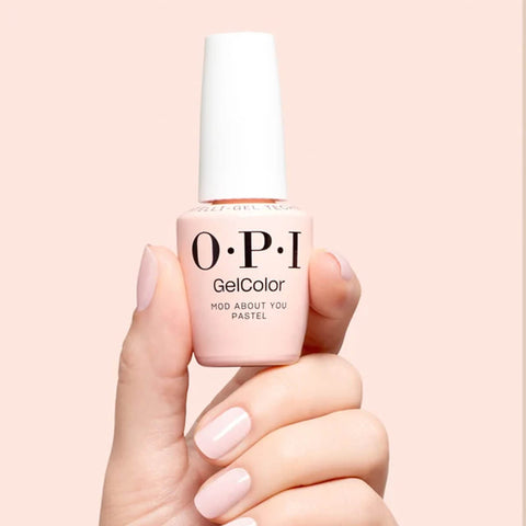 Verre à ongles OPI GELCOLOR Mod About You Pastel avec finition gel rose pastel, pour beauté des ongles.
