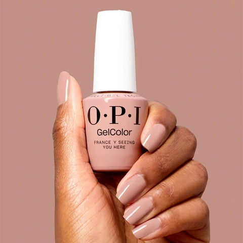 Vernis à ongles gel OPI GELCOLOR France-y Seeing You Here avec finition brillante, posé sur ongles longs et soignés.