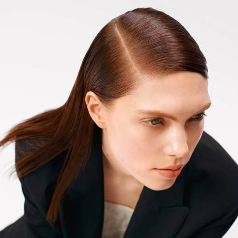 Laque Sebastian Fixatif Shaper Zero Gravity pour cheveux, tenue légère, bouteille de 300 ml, vaporisateur.