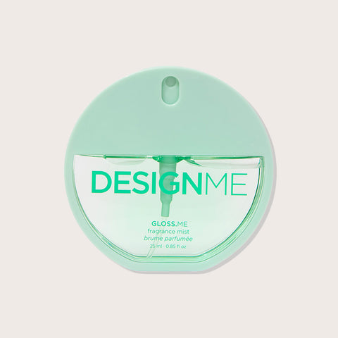 Brume pour cheveux et corps GLOSS.ME de Design.Me, spray de 25ml avec flacon noir et logo blanc, visible en image.