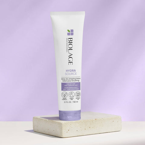 Lotion pour brushing Hydrasource de Biolage, crème capillaire hydratante pour cheveux, flacon de 150 ml.