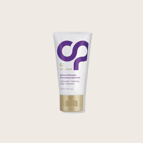 Shampooing hydratant Colorproof pour cheveux, flacon de 50 ml, avec étiquette blanche et logo Colorproof visible.