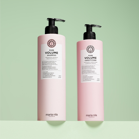 Shampooing volume Maria Nila Pure Volume pour cheveux, bouteille blanche avec étiquette, produit capillaire pour volume et épaississement