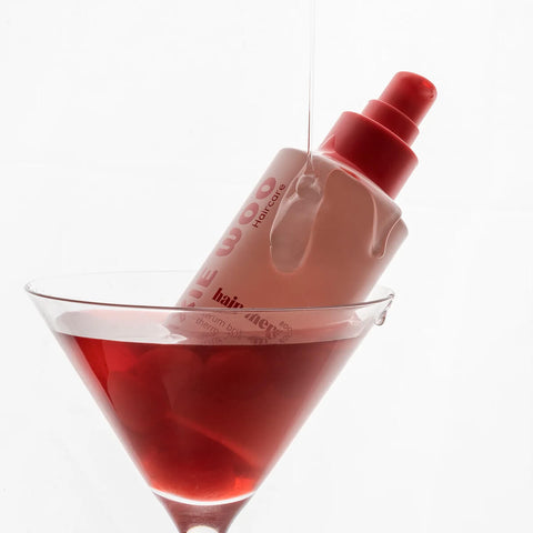Sérum brillance thermo-protecteur pour cheveux Pixie Woo, flacon de 80 ml avec texture lisse et brillante visible.