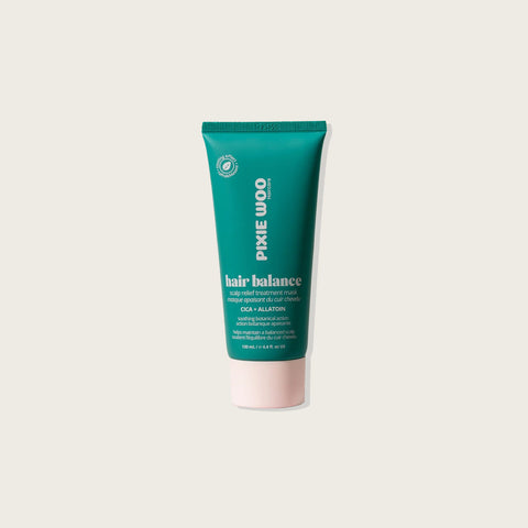 Masque apaisant pour le cuir chevelu Pixie Woo, soin capillaire en tube de 130 ml, texture crémeuse et apaisante.