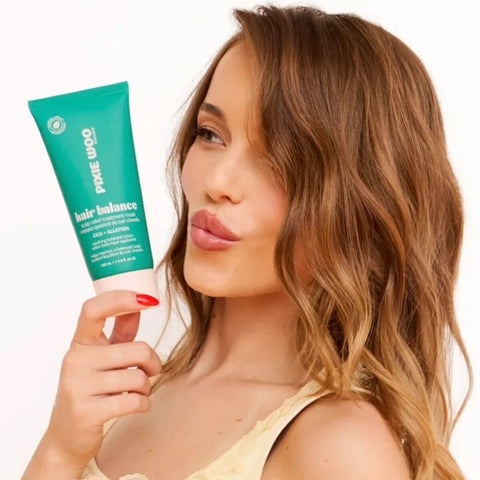Masque apaisant pour cuir chevelu Pixie Woo, soin capillaire en pot de 130 ml, texture crémeuse et apaisante.