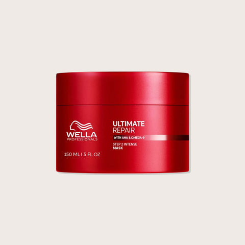 Masque capillaire réparateur Wella Professionals Ultimate Repair 150 ml, texture riche pour cheveux en soin intensif.