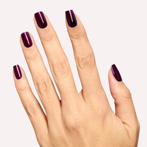 Vernis à ongles OPI Every Month is Oktoberfest, finition brillante, couleur orange foncé avec nuances de brun, pour beauté des ongles