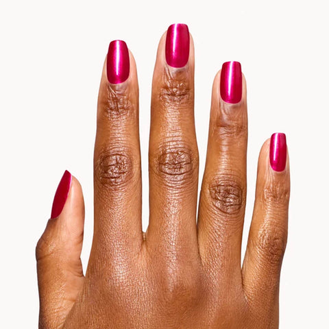 Vernis à ongles OPI It’s All Greek to Me, teinte gris perle, avec fini brillant, pour beauté des ongles élégante.