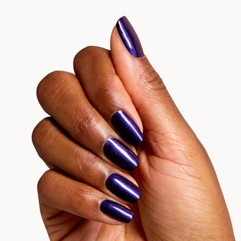 Vernis à ongles OPI Don’t Over Ink It, teinte violette, dans un flacon élégant, prêt à être appliqué pour une manucure sophistiquée