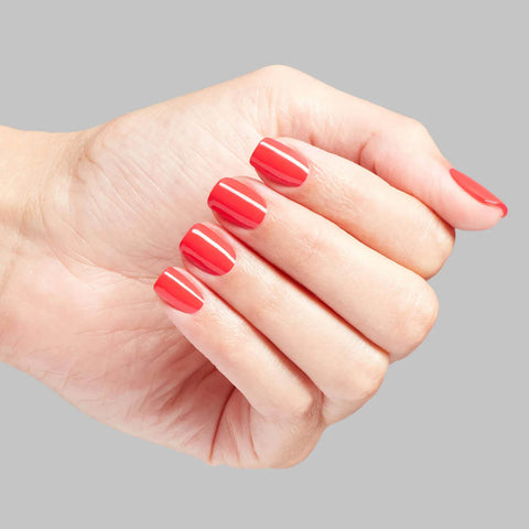 Vernis à ongles OPI Blushin Pride NLS054 avec finition brillante, couleur rose pastel pour la beauté des ongles.