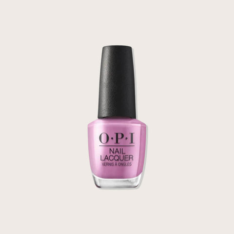 Vernis à ongles OPI Vogue en Violet NLS060, couleur violette brillante, flacon avec pinceau visible, pour beauté des ongles.