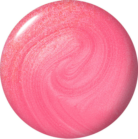 Vernis à ongles OPI Dopa-mani NLS081 appliqué sur un ongle avec finition brillante, mise en valeur de la couleur rose pâle.