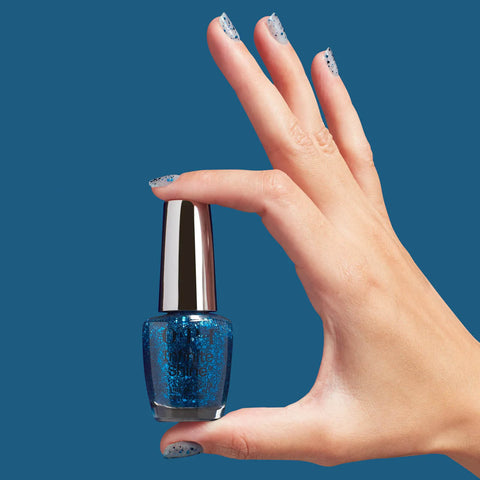 Vernis à ongles OPI Infinite Dust The Competitions, finition poussière incandescente, photo du flacon et de la texture.