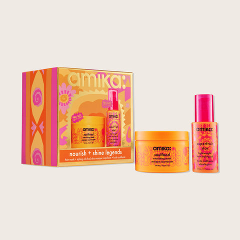 Coffret de fêtes Amika Nourish + Shine Legends pour cheveux, avec produits hydratants et brillants, dans un emballage élégant
