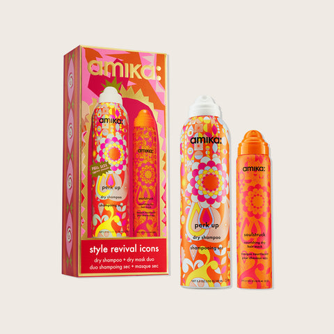 Coffret de fêtes Amika Style Revival Icons pour cheveux, comprenant des produits de styling pour un look élégant et tendance.