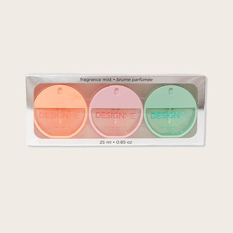 Brume parfumée pour cheveux de la marque Design.Me, coffret trio avec trois flacons élégants et parfumés.