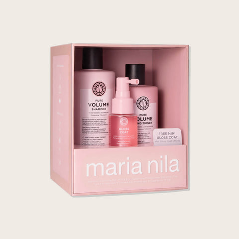 Coffret de fêtes Maria Nila Pure Volume avec produits capillaires pour volume et soin des cheveux, présentation élégante.